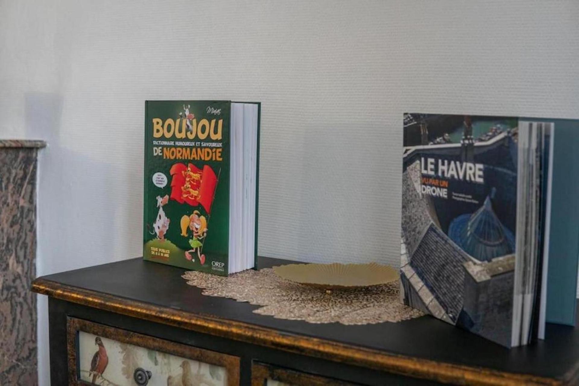Le Boujou - Place De Parking - 200M Plage Etretat Luaran gambar
